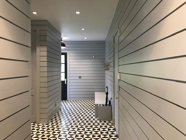 Interior mudroom painting